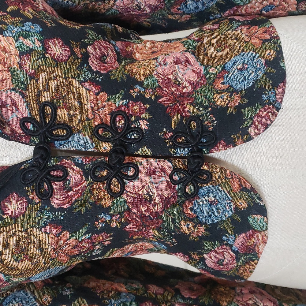 Vintage 80s Tapestry Black Floral Blazer Jacket Cottagecore Grandmacore | SIZE 6 - Picture 10 of 15